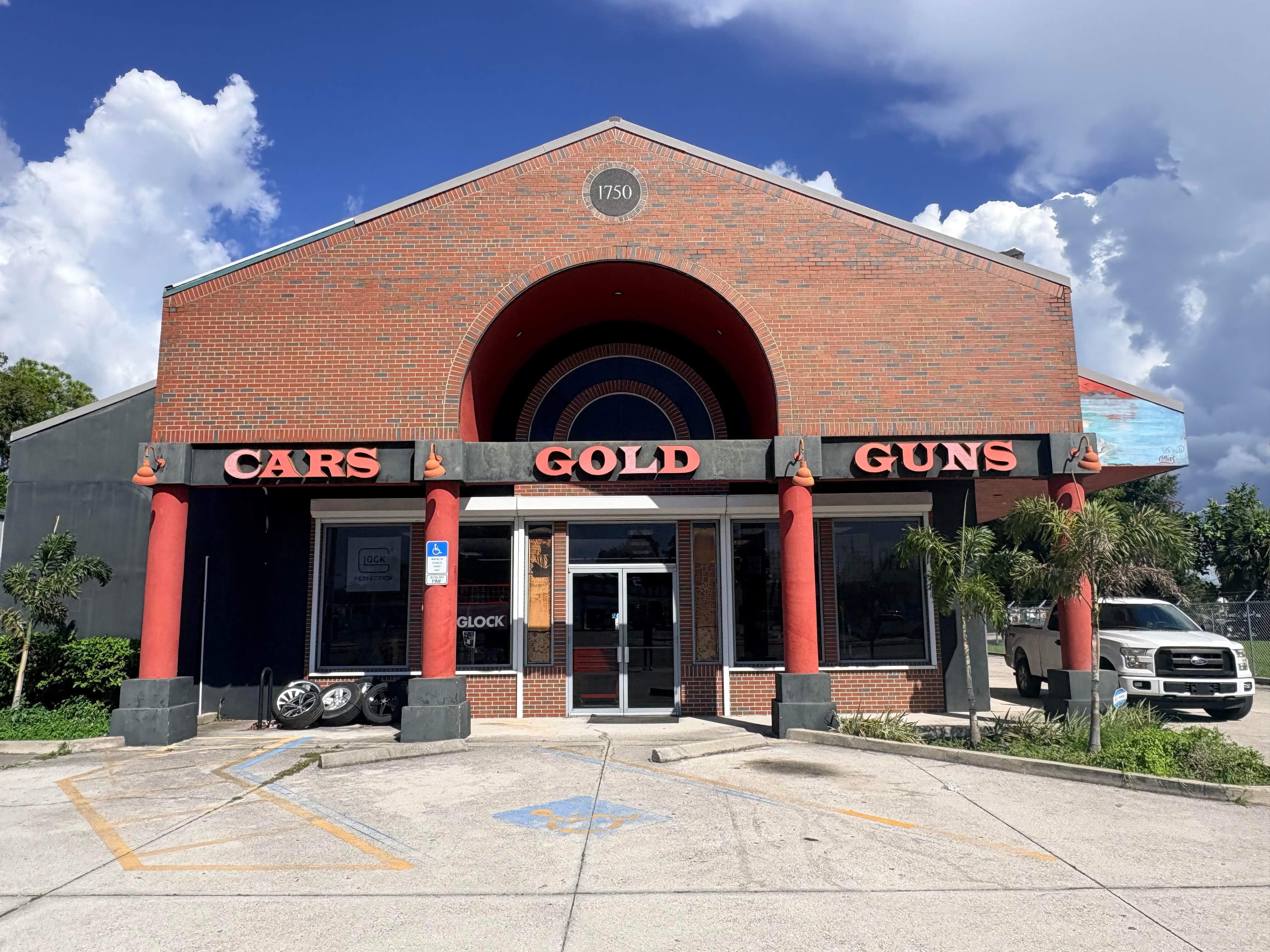 Buccaneer Pawn Sarasota storefront